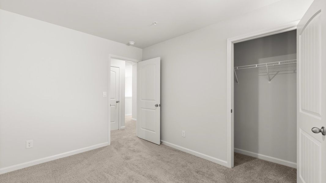 Representative unfurnished interior of a home built from the Belhaven by D.R. Horton in Braselton Village, Braselton (Image 29).