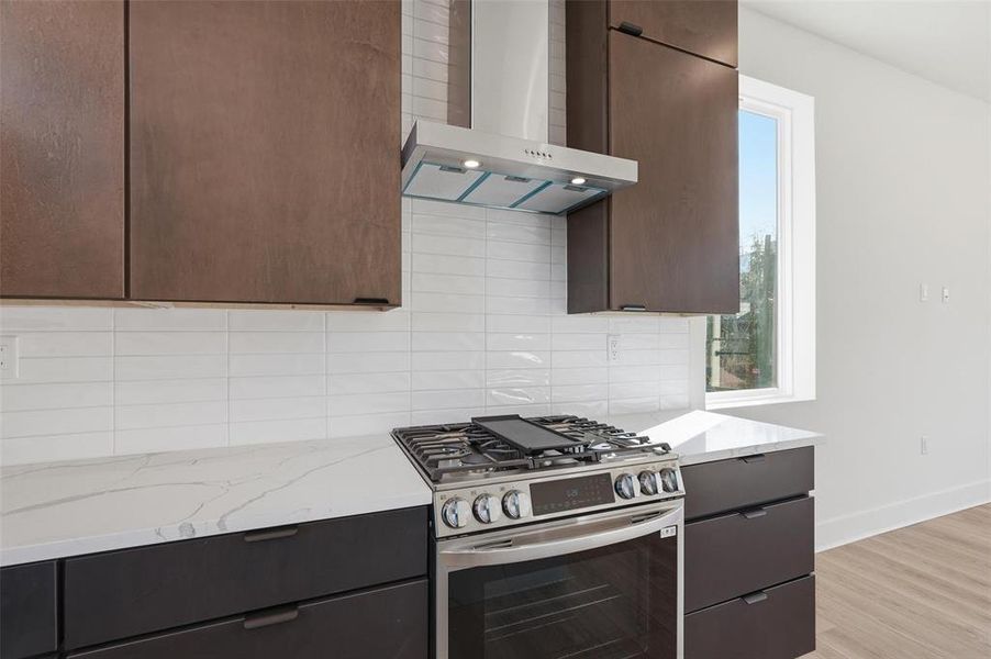 Image 34 of a home in .