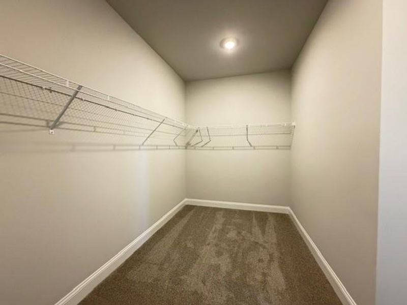 Spacious, unfurnished interior of a new home in Tuscany Hills, Douglasville (Image 25).