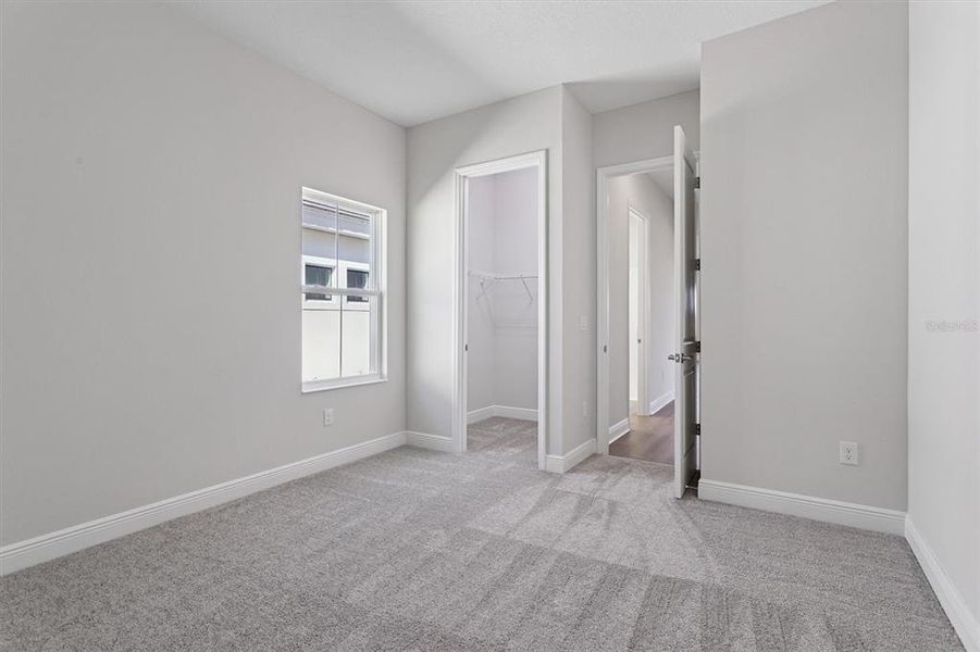 Spacious, unfurnished interior of a new home in Oakfield, Parrish (Image 34).