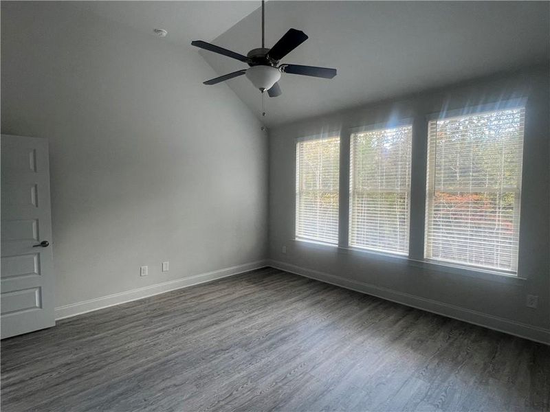 Spacious, unfurnished interior of a new home in Waters Edge, Mansfield (Image 7).