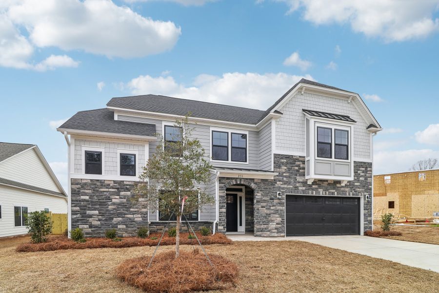 Representative exterior details of a home built from the Ashbourne II by Great Southern Homes in Collins Cove, Chapin (Image 3).