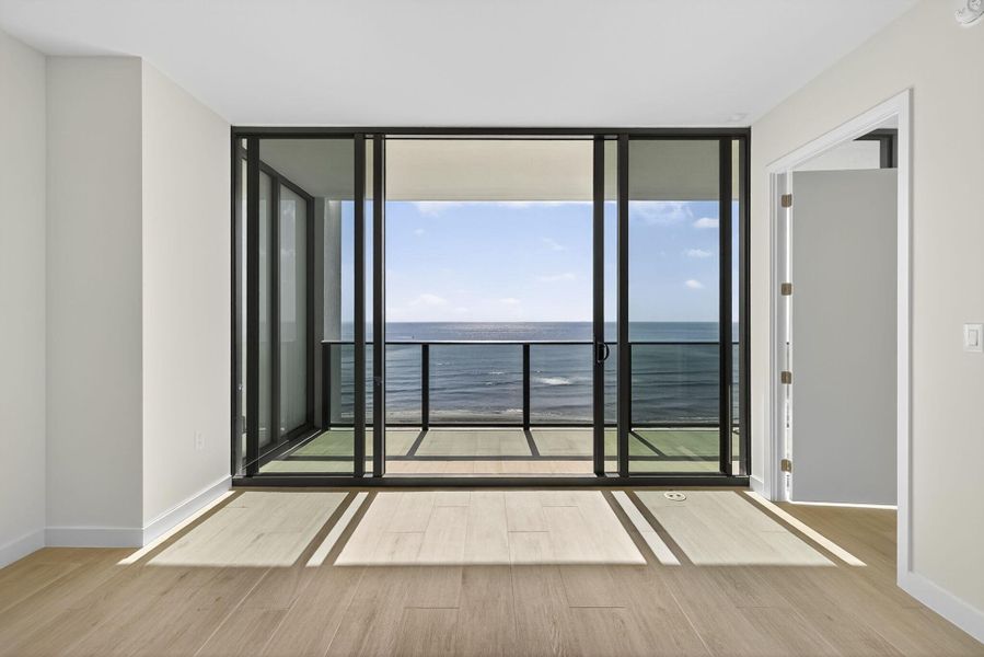 Spacious, unfurnished interior of a new home in , Pompano Beach (Image 21). Spacious, unfurnished interior of a new home in , Pompano Beach (Image 21).