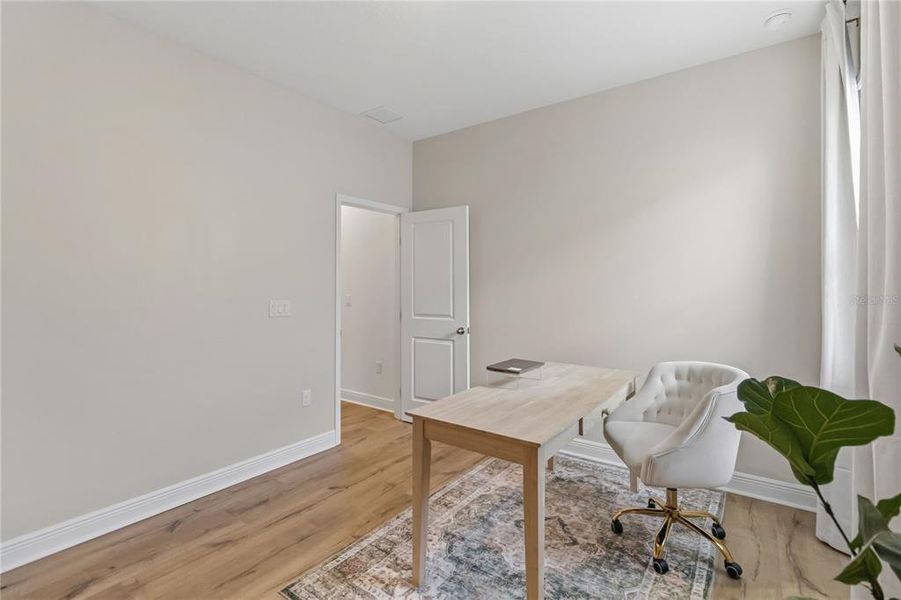 Furnished interior view inside a new home in , Clermont (Image 36).
