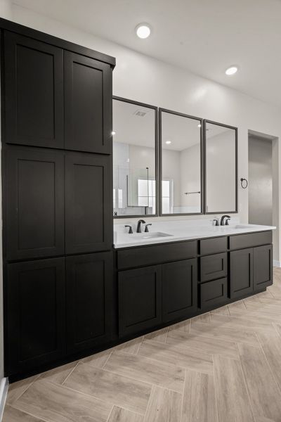 Representative furnished interior of a home built from the Pebble Beach- II by LEH. Homes in Hillside Unit 6, El Paso (Image 46). Representative furnished interior of a home built from the Pebble Beach- II by LEH. Homes in Hillside Unit 6, El Paso (Image 46).