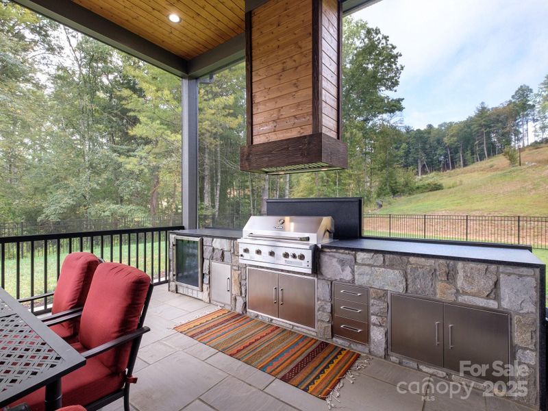 Built-in grilling area