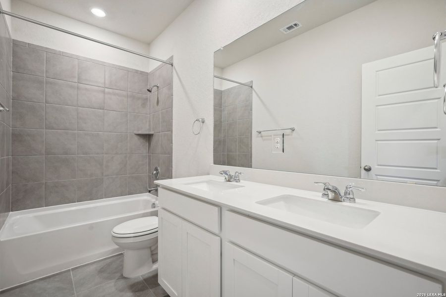 Furnished interior view inside a new home in Catalina, Converse (Image 4).