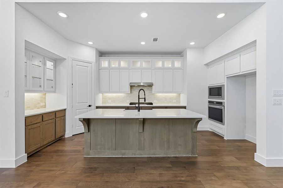 Furnished interior view inside a new home in The Parks at Wilson Creek: 50ft. lots, Celina (Image 5). Furnished interior view inside a new home in The Parks at Wilson Creek: 50ft. lots, Celina (Image 5).