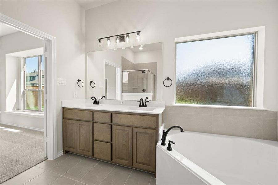 27_7712 Gatvine- Primary Suite-0495 27_7712 Gatvine- Primary Suite-0495