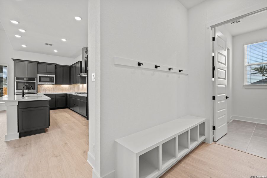Furnished interior view inside a new home in Mesa Western, Cibolo (Image 13).