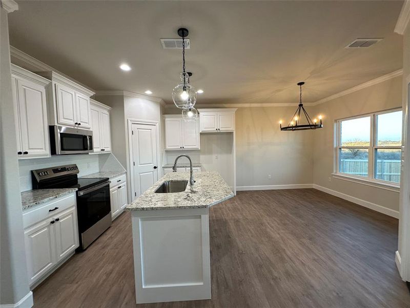 Furnished interior view inside a new home in , Abilene (Image 4).