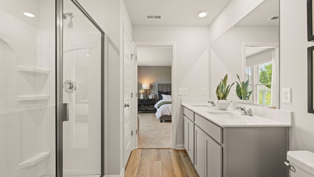 Broadmoor Owners Bathroom