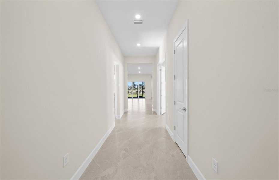 Spacious, unfurnished interior of a new home in SeaFlower, Bradenton (Image 19).