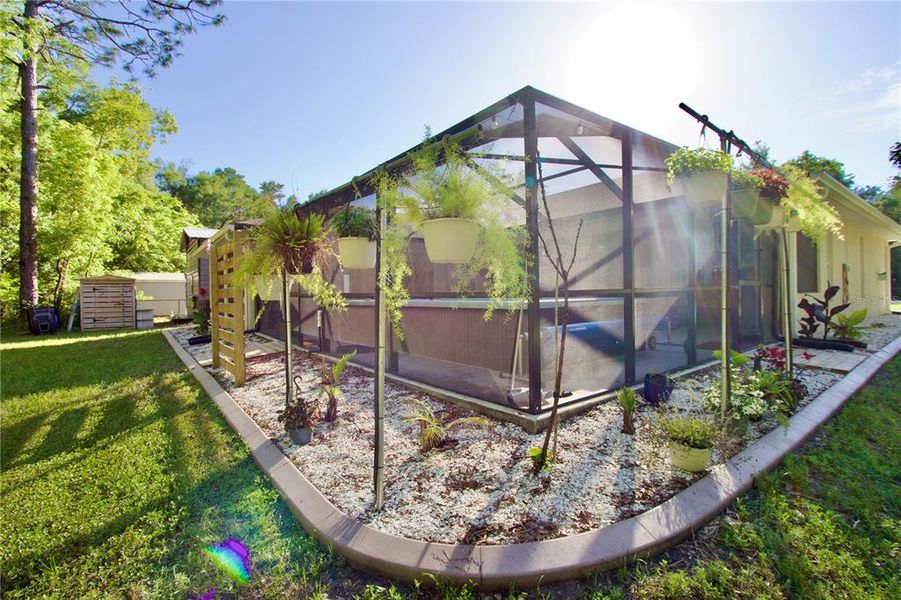 Community amenities in , Brooksville (Image 32).