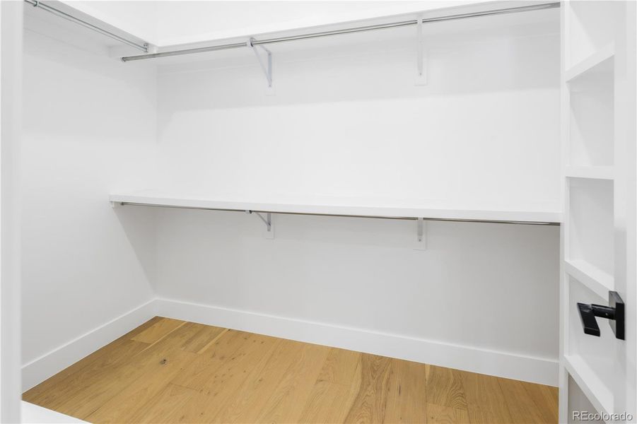 Spacious, unfurnished interior of a new home in , Denver (Image 20).