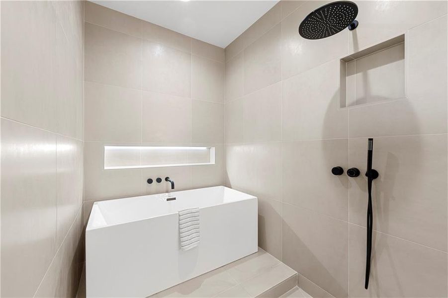 Furnished interior view inside a new home in , Atlanta (Image 6).