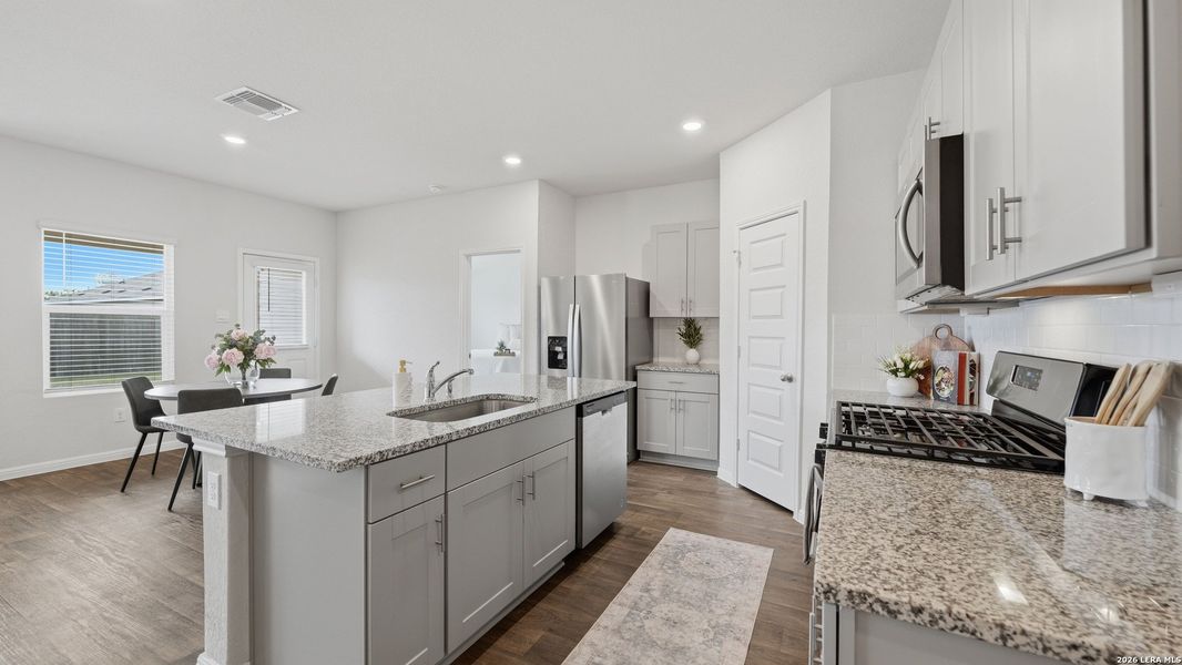 Furnished interior view inside a new home in Heather Glen, New Braunfels (Image 11).