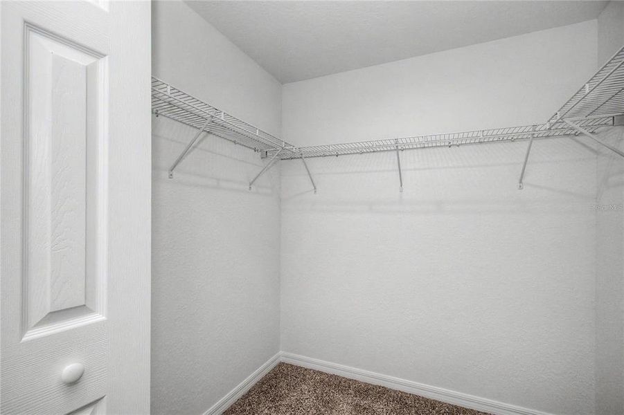 Spacious, unfurnished interior of a new home in , Summerfield (Image 25).