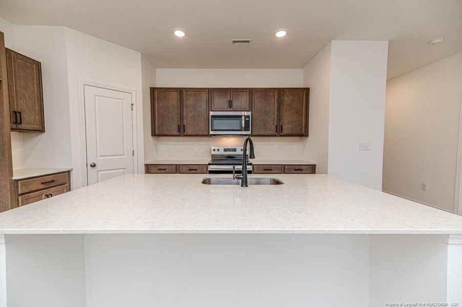 Island View toward Kit