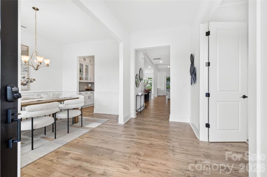 Furnished interior view inside a new home in Edgewater Lakeview On Your Lot, Lancaster (Image 41).