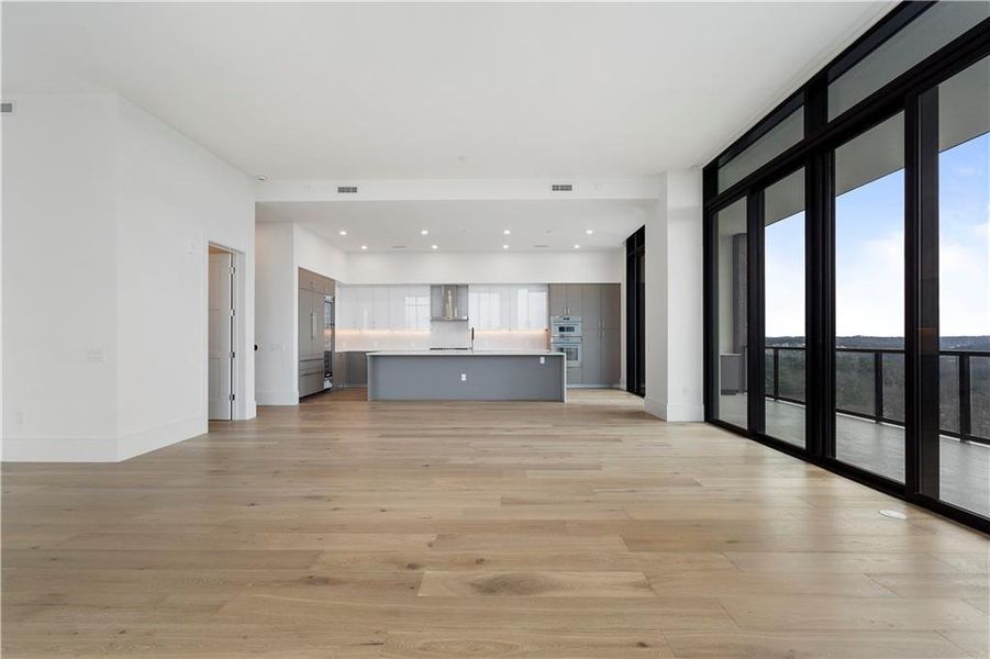 Spacious, unfurnished interior of a new home in The Dillon Buckhead, Atlanta (Image 27).