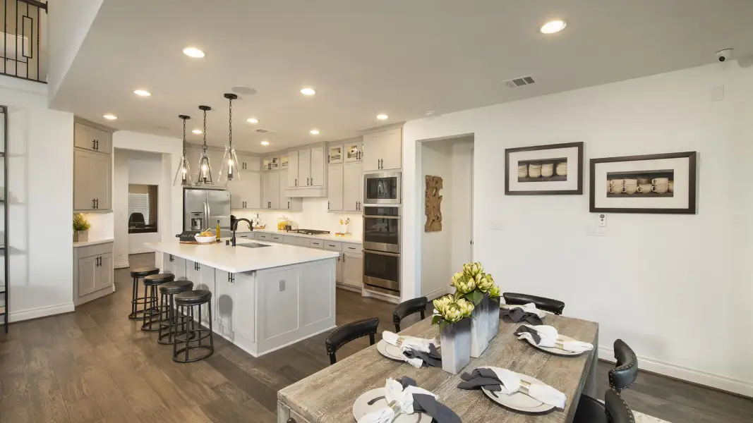 Furnished interior view inside a new home in Candela, Richmond (Image 10).