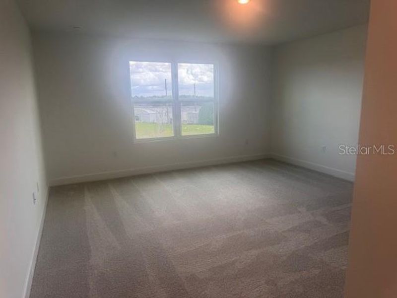 Spacious, unfurnished interior of a new home in Oakview, Apopka (Image 10).