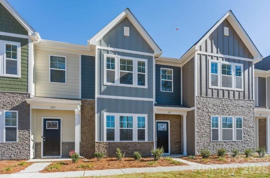 Front exterior of a new home in Sierra Ridge, Gastonia, NC, highlighting curb appeal (Image 16).