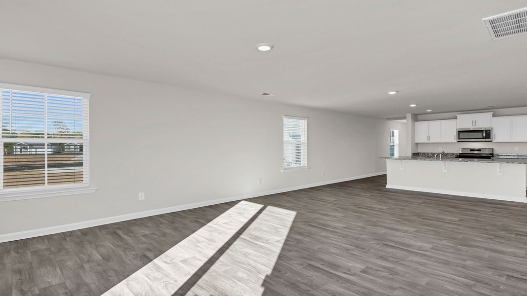 Spacious, unfurnished interior of a new home in Hunter's Branch, Hopkins (Image 16).