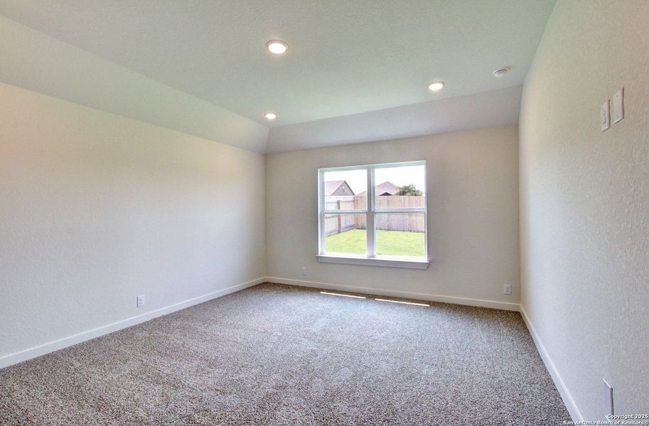 Spacious, unfurnished interior of a new home in Westridge - Premier, San Antonio (Image 20). Spacious, unfurnished interior of a new home in Westridge - Premier, San Antonio (Image 20).