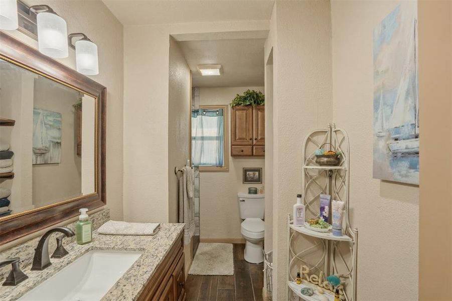 Furnished interior view inside a new home in , Weatherford (Image 4).