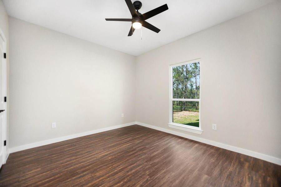 Spacious, unfurnished interior of a new home in , Huntington (Image 31).