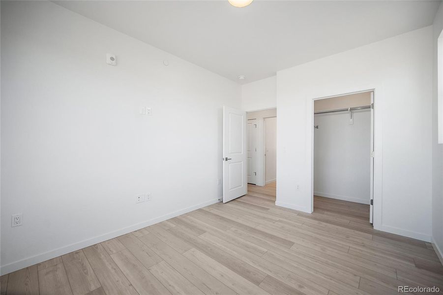 Spacious, unfurnished interior of a new home in , Lone Tree (Image 12).