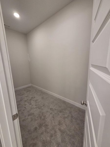 Spacious, unfurnished interior of a new home in Twin Oaks, Oakland (Image 9).