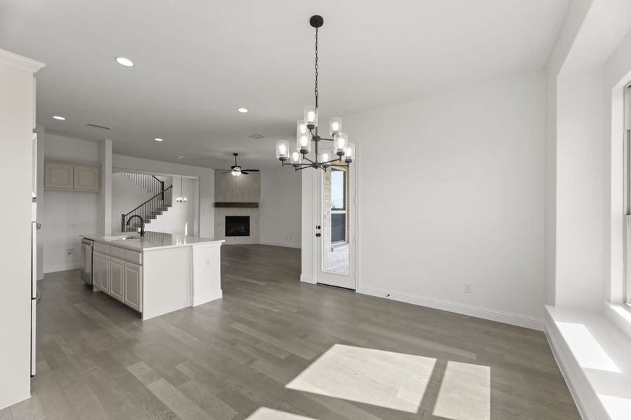 Spacious, unfurnished interior of a new home in River Ranch, Van Alstyne (Image 22).
