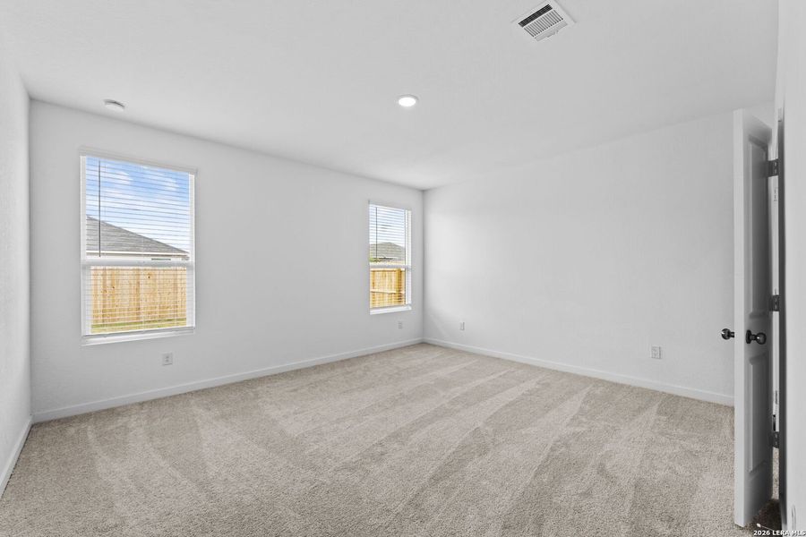 Spacious, unfurnished interior of a new home in Legacy Point, Von Ormy (Image 15).