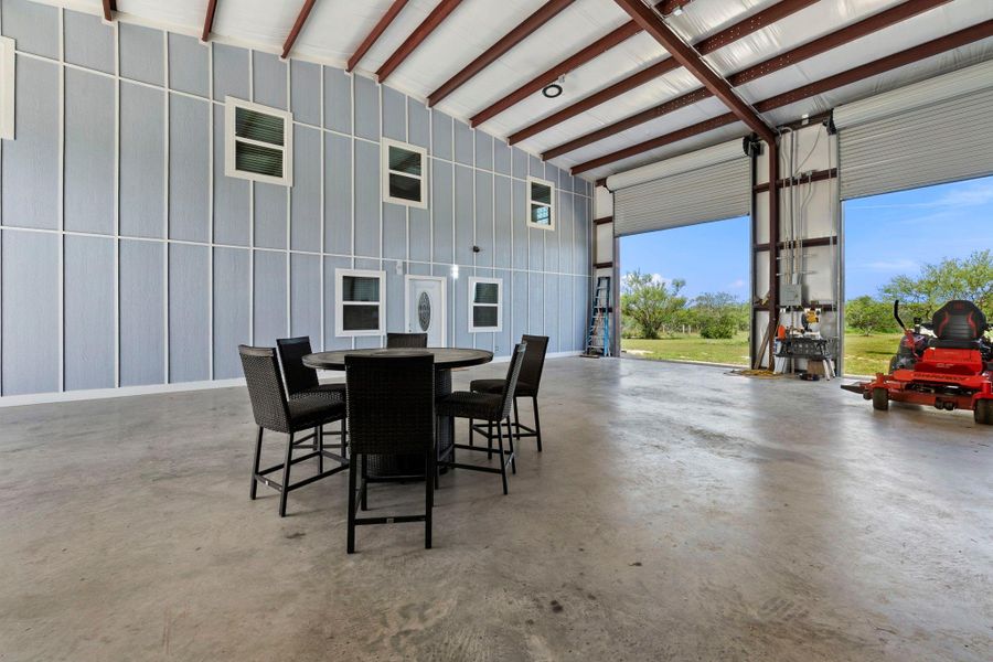 Exterior details and patio area of a home in , Floresville (Image 3).