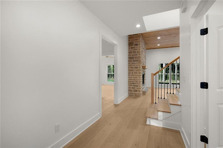 Spacious, unfurnished interior of a new home in , Calhoun (Image 18).