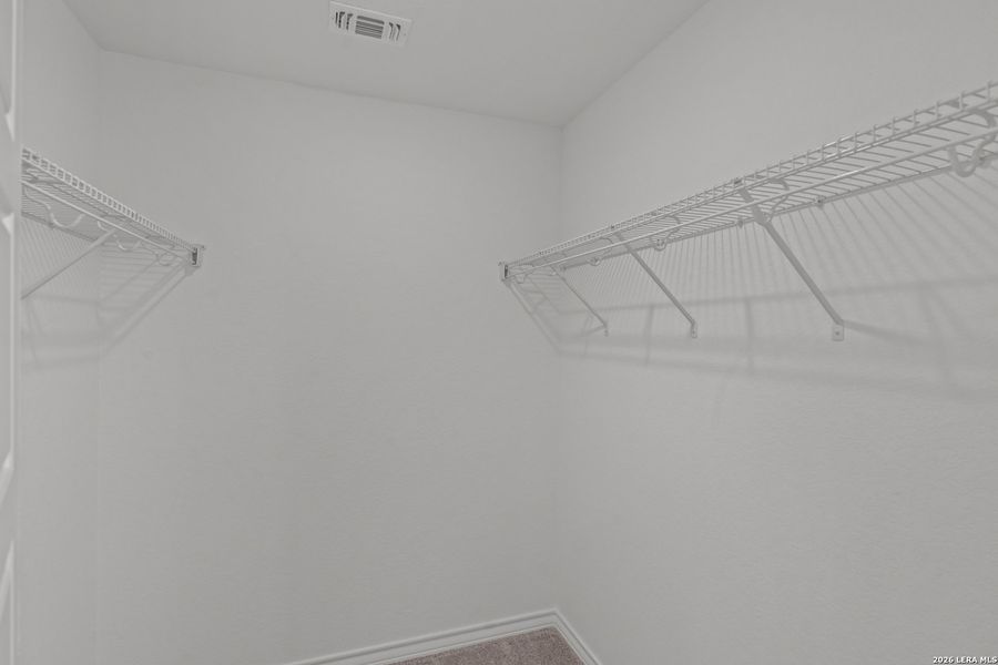 Spacious, unfurnished interior of a new home in Horizon Ridge, San Antonio (Image 25).