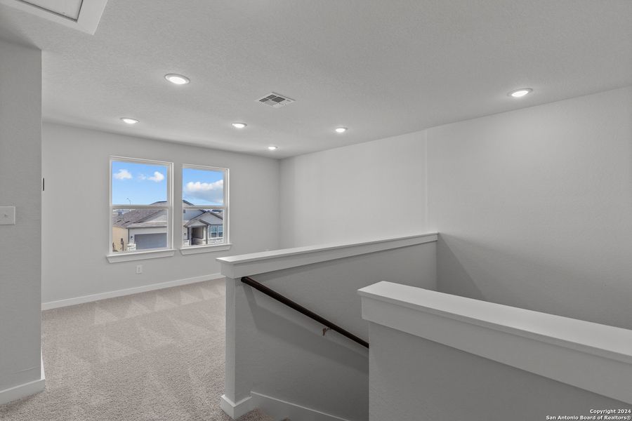Spacious, unfurnished interior of a new home in Hiddenbrooke, Seguin (Image 18). Spacious, unfurnished interior of a new home in Hiddenbrooke, Seguin (Image 18).