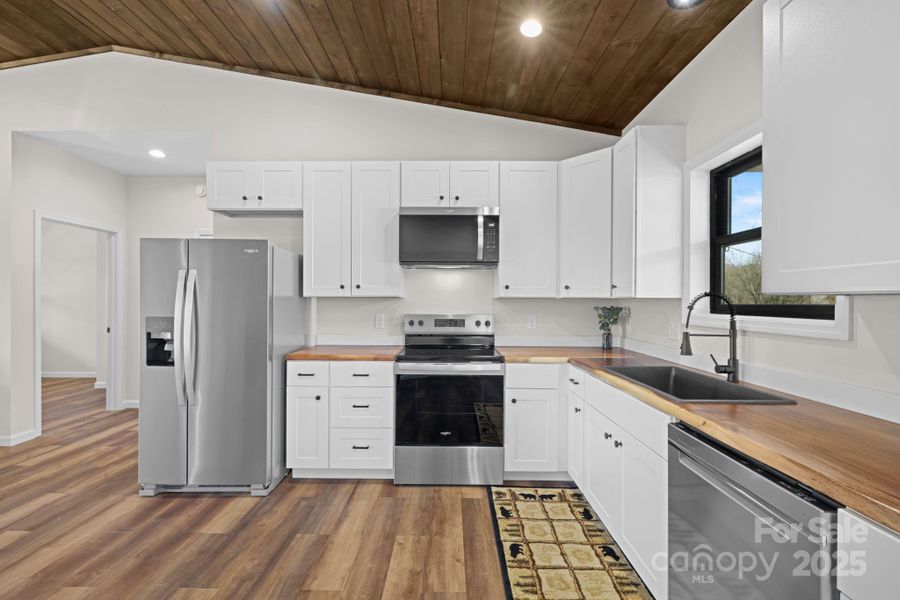 Furnished interior view inside a new home in , Bryson City (Image 4).