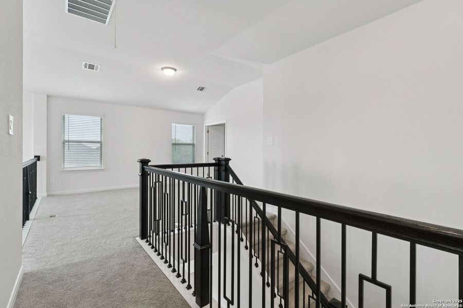 Spacious, unfurnished interior of a new home in Royal Crest, San Antonio (Image 19). Spacious, unfurnished interior of a new home in Royal Crest, San Antonio (Image 19).