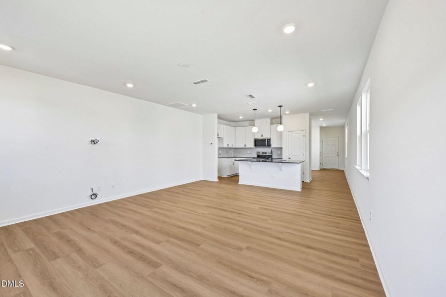 10-web-or-mls-Oakdale Dr-S2204-010 10-web-or-mls-Oakdale Dr-S2204-010