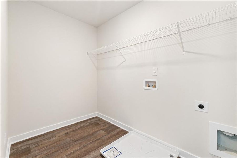 Spacious, unfurnished interior of a new home in Fern Dale, Fairburn (Image 23).