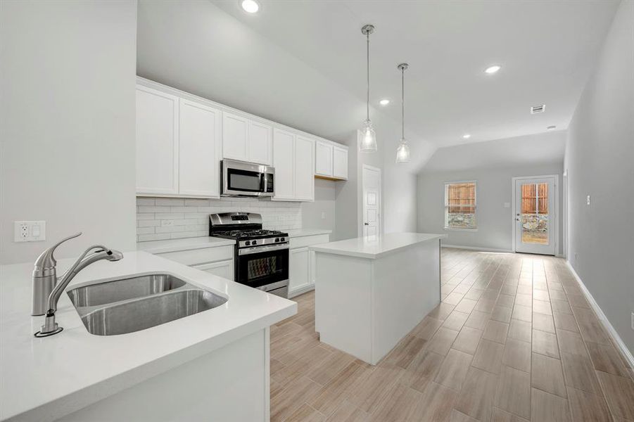 Furnished interior view inside a new home in Elevon, Lavon (Image 16).