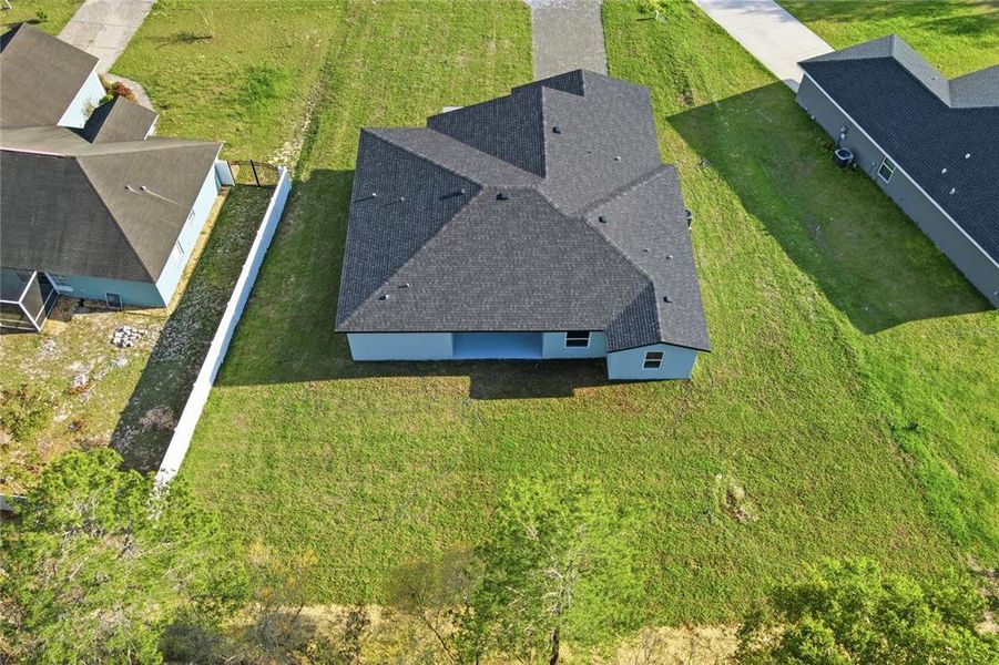 Exterior details and patio area of a home in , Ocala (Image 3).