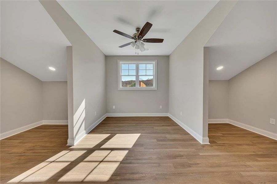 Spacious, unfurnished interior of a new home in , Jasper (Image 19).