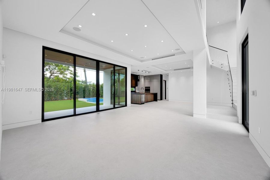 Spacious, unfurnished interior of a new home in , Miami (Image 26).