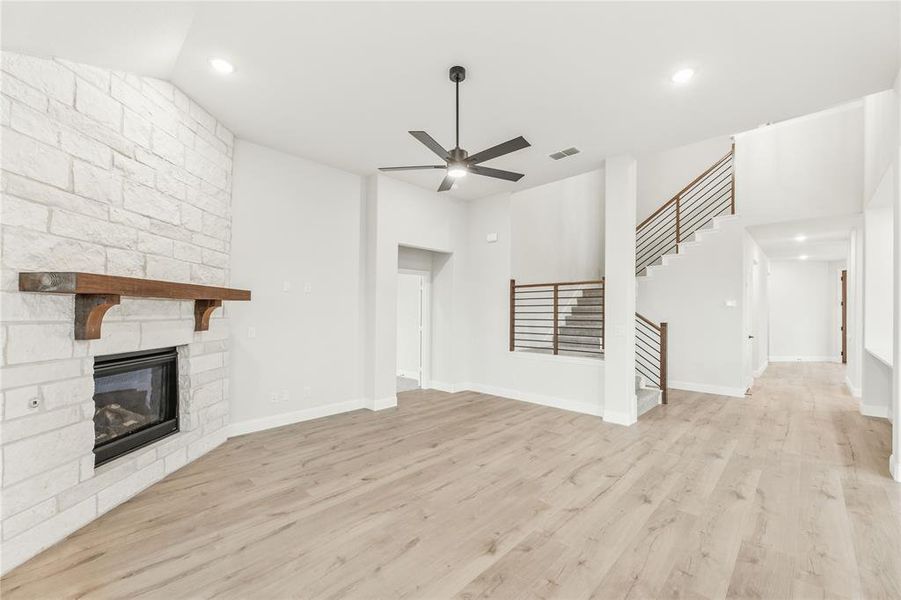 Spacious, unfurnished interior of a new home in Stone River Glen, Royse City (Image 33).