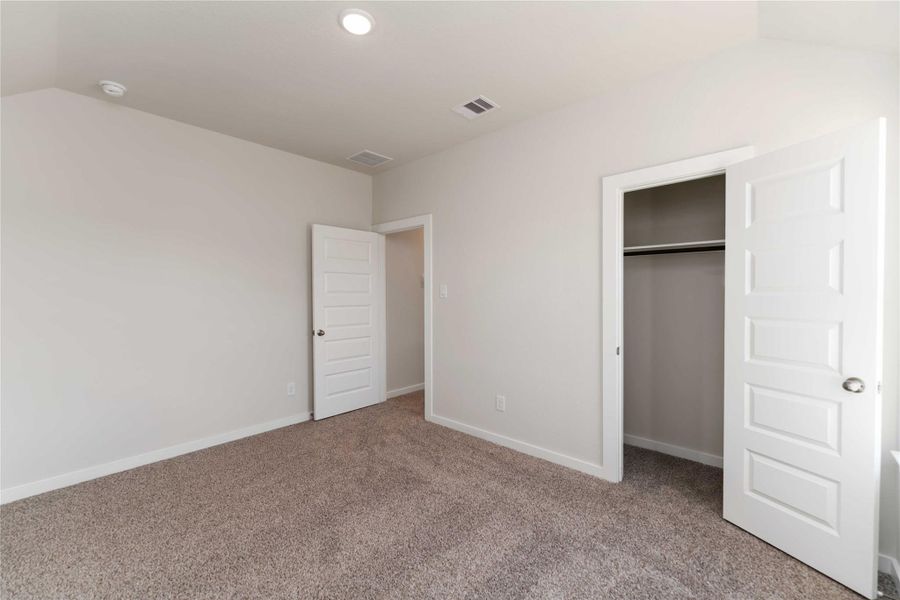 Spacious, unfurnished interior of a new home in Magnolia Springs, Montgomery (Image 13).